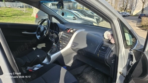 Vand automobil Toyota Auris - imagine 9