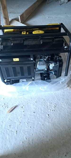 Generator stanley nou la cutie - imagine 3