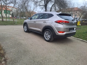 Vand Hyundai Tucson 1.6 benzina  an fabricatie  09.2018, impecabila  - imagine 7