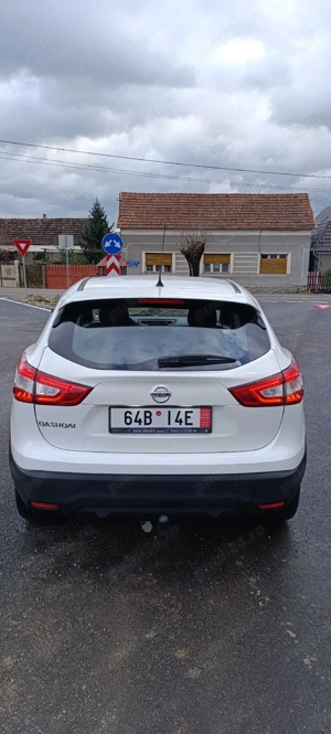 Nissan Qashqai 1,6diesel 4x4  - imagine 3