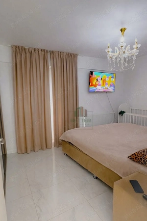 Vand apartament 2 cam si terasa inchisa plus parcare  - imagine 3