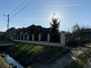 Casă familială tip duplex - imagine 8