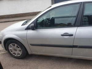 PRET FIX,FIX 1000 EURO.Vand Renault Megane inmatr. - imagine 3