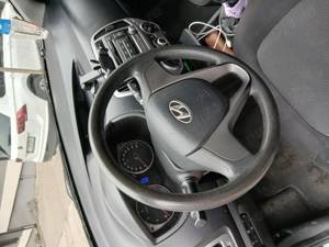 Vând Hyundai i 20 stare foarte bună  - imagine 2