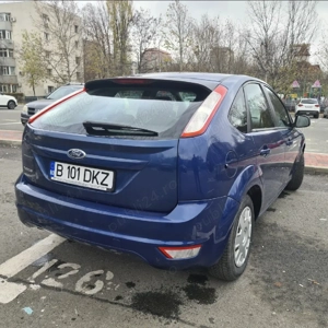 Ford Focus 2008 benzina 1.6 - imagine 6