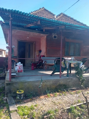 Casă de cărămidă in localitatea Savarsin - imagine 3