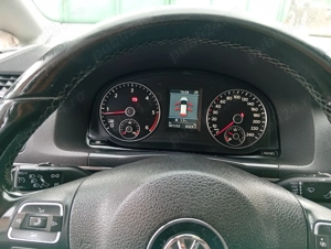 VW Touran . 1.6 din 2012 - imagine 4