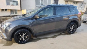 Vand sau schimb Toyota RAV4 hybrid 2017 4x4 garantie baterie piele + alcantara + faruri led - imagine 3