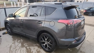 Vand sau schimb Toyota RAV4 hybrid 2017 4x4 garantie baterie piele + alcantara + faruri led - imagine 2