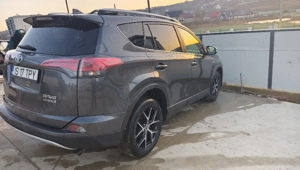 Vand sau schimb Toyota RAV4 hybrid 2017 4x4 garantie baterie piele + alcantara + faruri led - imagine 5