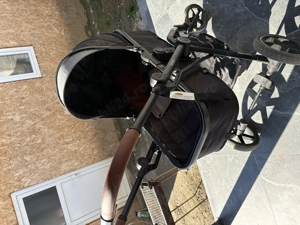 Vând cărucior, scoică și pătuț noi pt copil 