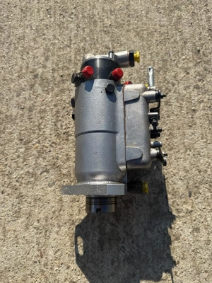 Vând pompă de injecție pentru tractor - imagine 5