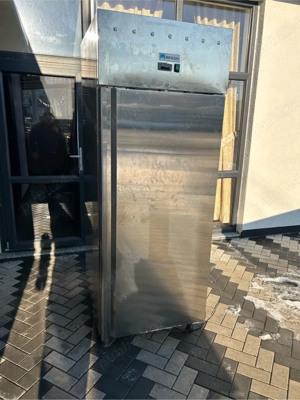 Frigider Bexon 700 litri 