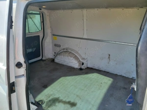 Volkswagen T5 2.0 TDI - imagine 2