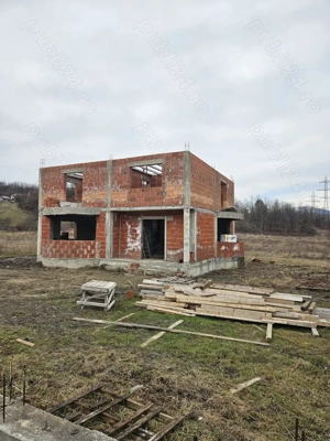 Casa in constructie si teren - imagine 3