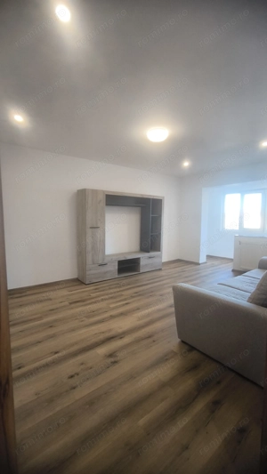 Zona Soarelui, Decomandat, Renovat, Amenajat - imagine 10