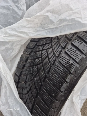 Anvelope de iarna 215/50/18  - imagine 3