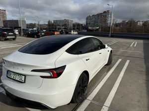 prim proprietar vând Tesla Model 3 SR, baterie 60kw , 300 CP , garantie 11 2027 , 430km range  - imagine 6