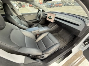 prim proprietar vând Tesla Model 3 SR, baterie 60kw , 300 CP , garantie 11 2027 , 430km range  - imagine 8