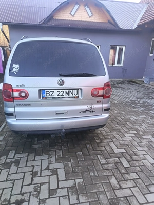 Vând VW Sharan 1.9tdi 131cp 2005 - imagine 2