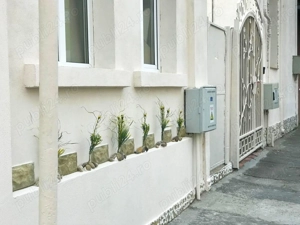 Spațiu ultracentral casă lângă BCR, cu intrare din stradă tip magazin, ideal firmă, birou  - imagine 2