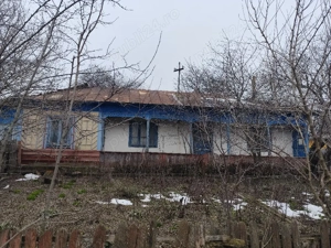 Vând casă bătrânească cu teren 1650 mp, sat Esna,comuna  Movila Miresii - imagine 3