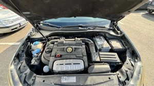 VW Golf VI 1.4 Benzina 160 cp Euro 5 - imagine 7