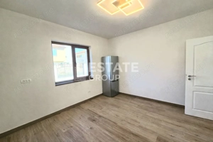 Duplex cu 5 camere in Dumbravita - imagine 3