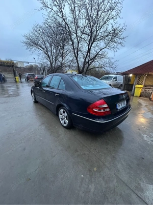 Mercedes E240  - imagine 4