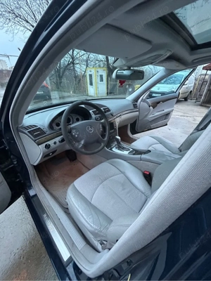 Mercedes E240  - imagine 2
