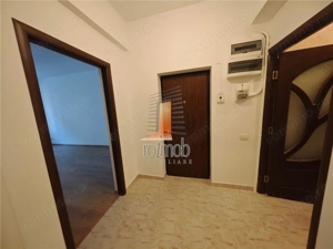Apartament 3 camere decomandat, renovat, Piata Romana - imagine 2
