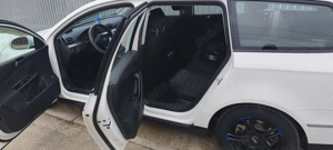 Volkswagen Passat B6 Break 2.0 TDI 2010 140 Cai - imagine 6