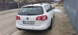 Volkswagen Passat B6 Break 2.0 TDI 2010 140 Cai - imagine 8
