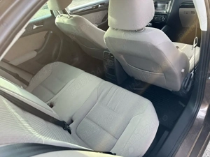 Volkswagen Jetta - imagine 2