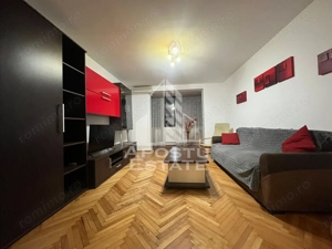 Apartament 3 camere, zona Polivalenta