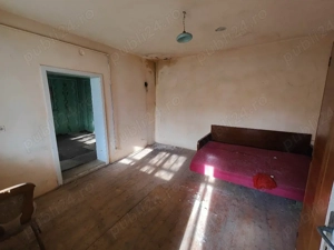 Casa traditionala si 2000 mp teren - imagine 6