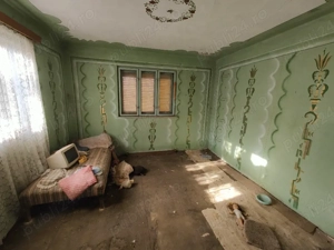 Casa traditionala si 2000 mp teren - imagine 4