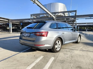Skoda Superb 2017 - imagine 2