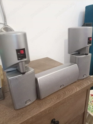 Vând boxe JBL 