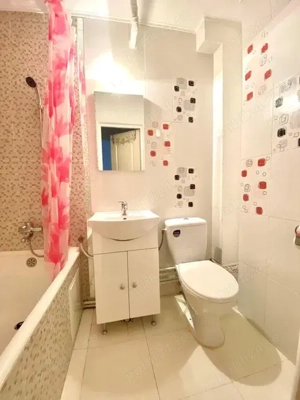 Proprietar, închiriez garsonieră în Arad, zonă centrală, Piața Mihai Viteazul