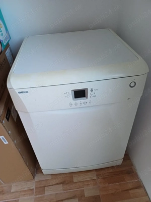 Mașină de spălat vase 