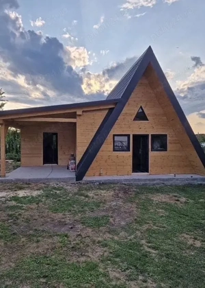 Vând și produc căsuțe din lemn și cabane din lemn predate în următoarele stadi la gata , la ros, la  - imagine 3