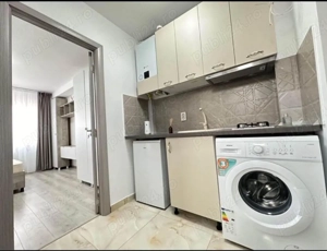 Garsonieră de închiriat modernă - imagine 2