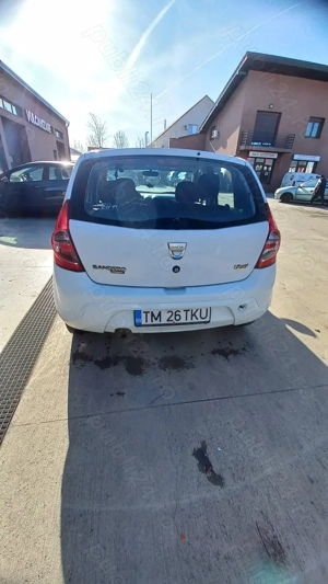 Dacia SANDERO 1.2 16V an 2009 - imagine 3
