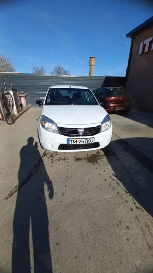 Dacia SANDERO 1.2 16V an 2009 - imagine 2