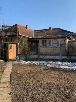 Vand casa si teren , str.Independentei , zona linistita - imagine 3