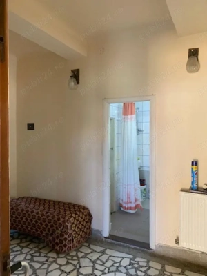 Vand casa si teren , str.Independentei , zona linistita - imagine 9