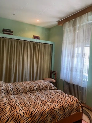 Vand casa , situata central , str. T.Popovici nr.2 - imagine 9