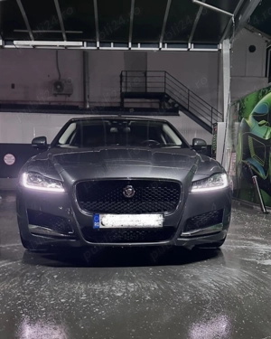 Jaguar XF Portfolio x26  km - Full Option - imagine 6