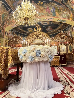 aranjament cristelnita decor botez biserica